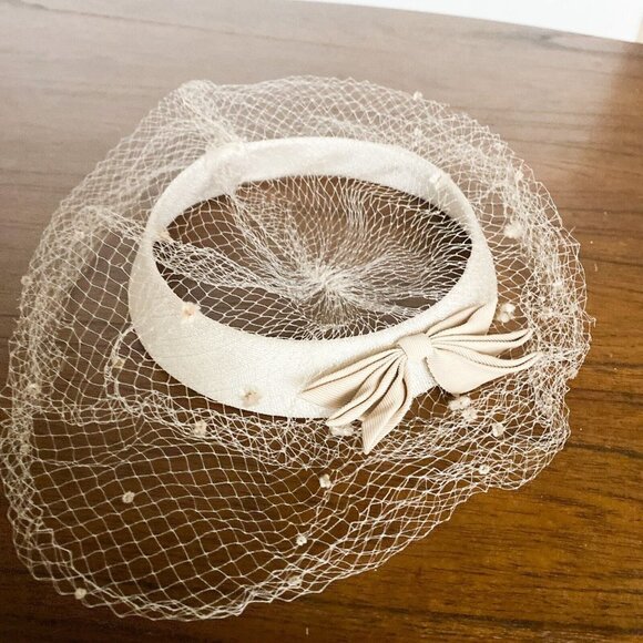 Vintage 50s 60s Nude Beige Vail Detail Headpiece S - Picture 1 of 8